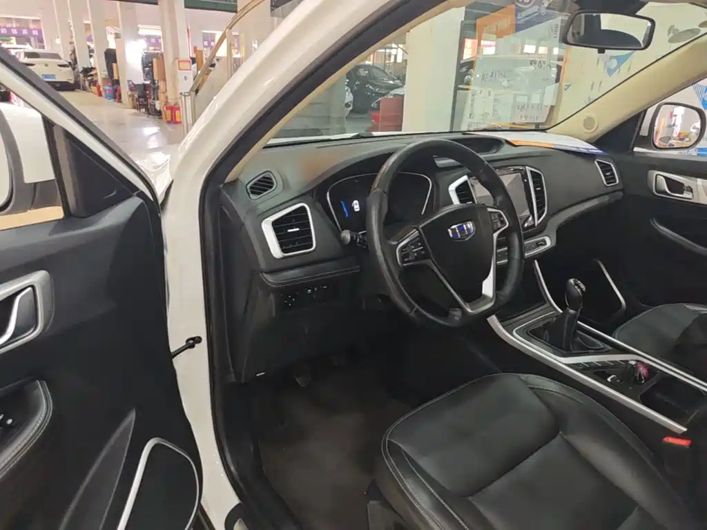 Geely Vision X6 — миниатюра 10