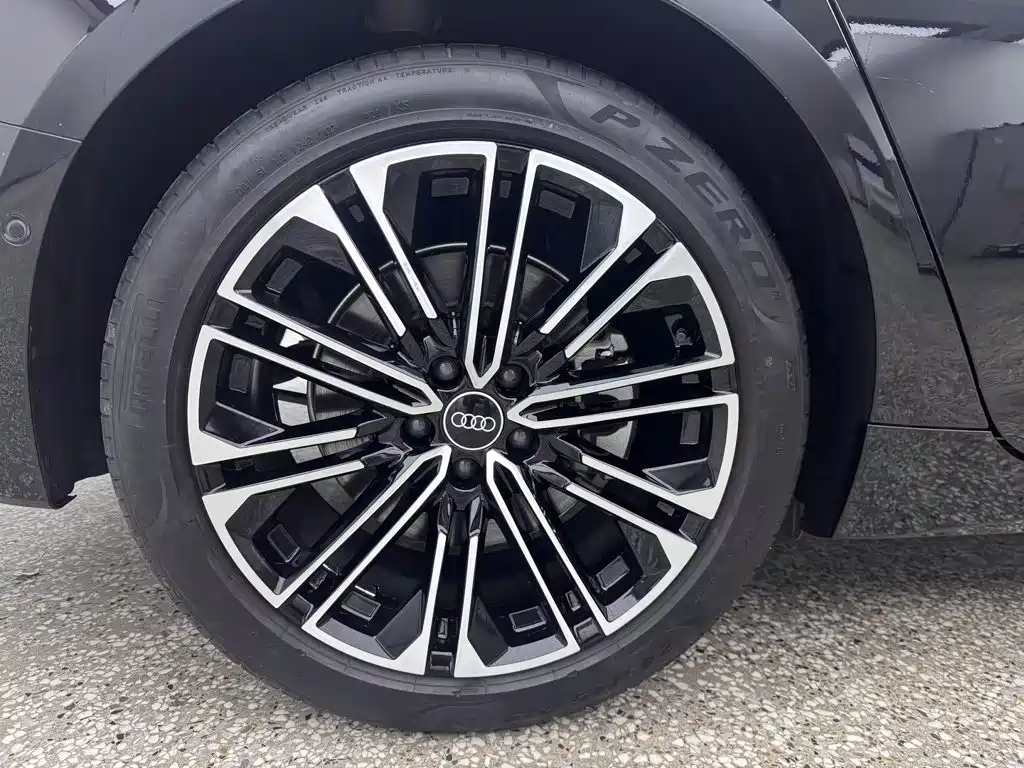 Audi A6L — миниатюра 15