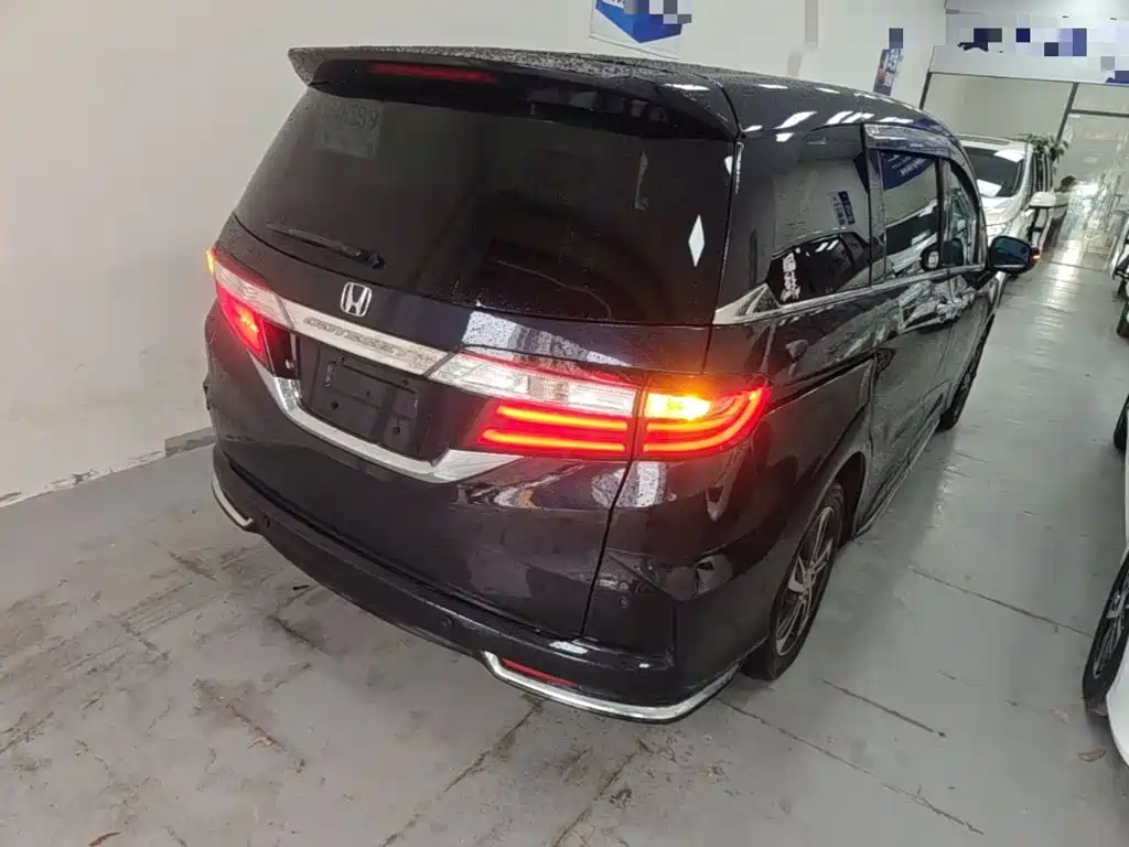 Honda Odyssey — миниатюра 7