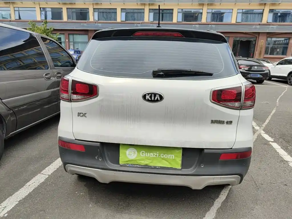 Kia KX3