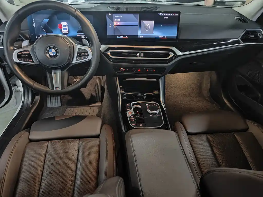 BMW 3 Series — миниатюра 10