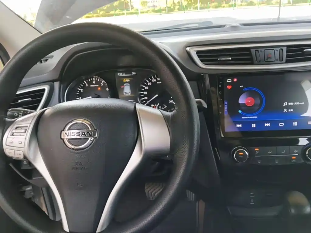 Nissan Qashqai — миниатюра 10