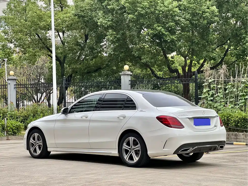 Mercedes-Benz C-Class — миниатюра 4