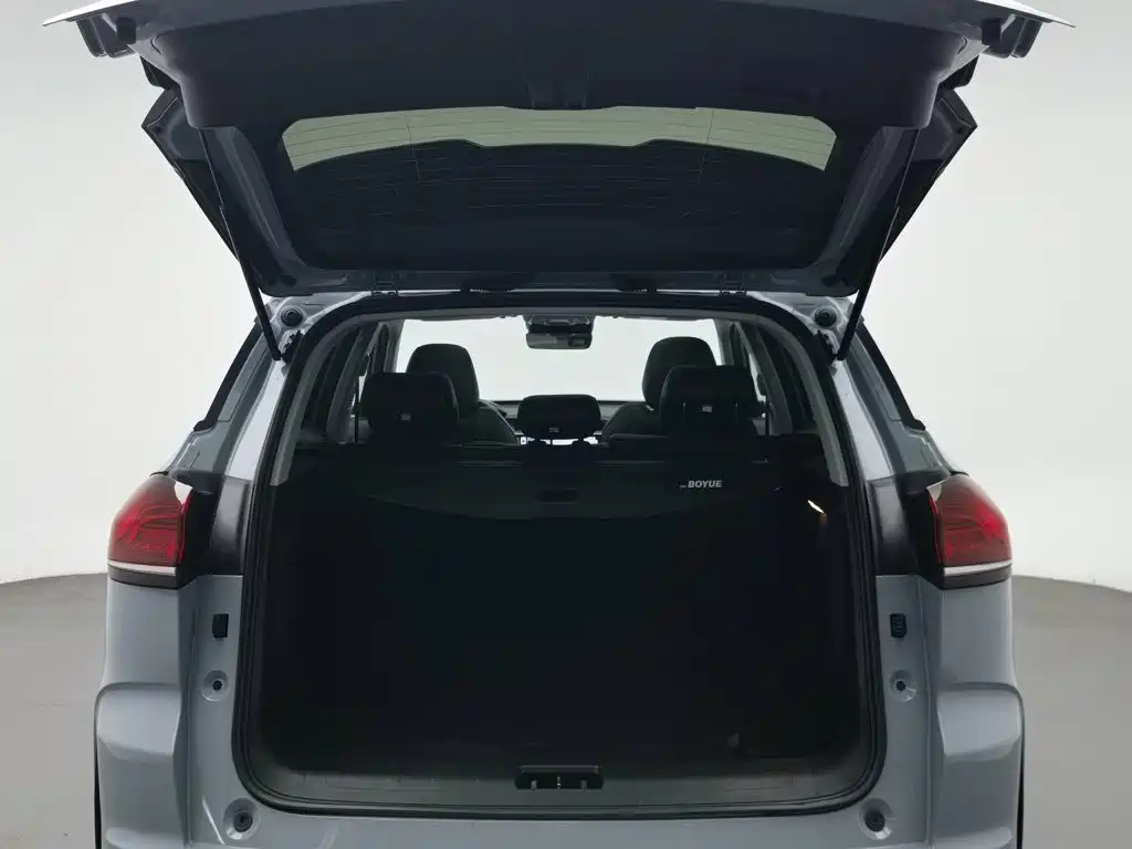 Geely Boyue — миниатюра 16