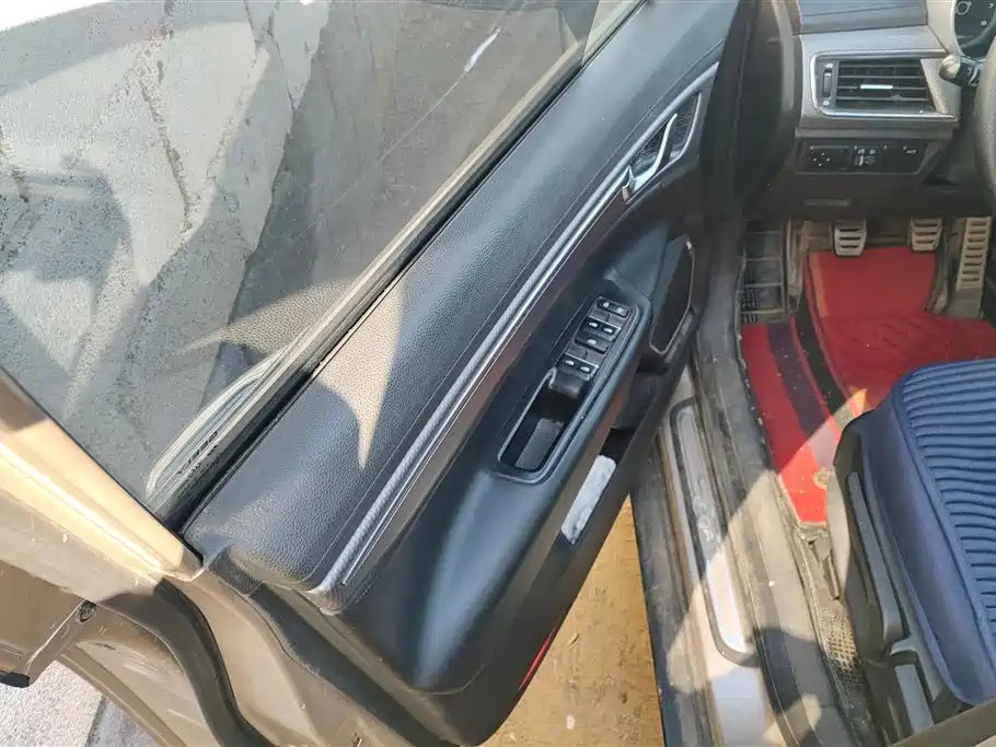 GEELY AUTOMOBILE EMGRAND GS