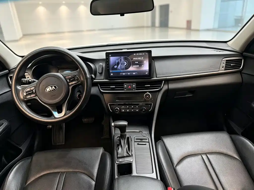 Kia K5 — миниатюра 6