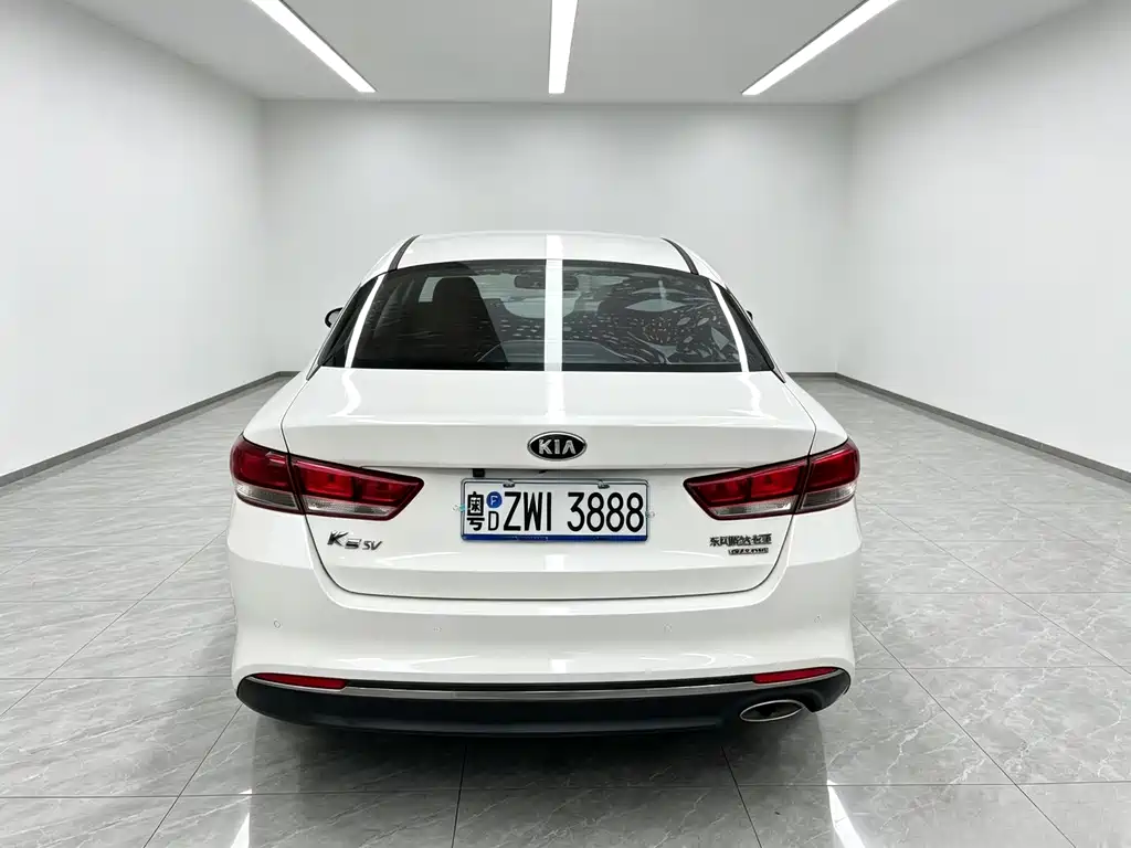 Kia K5 — миниатюра 8