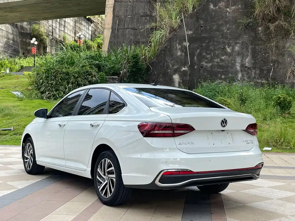 Volkswagen Lavida — миниатюра 12
