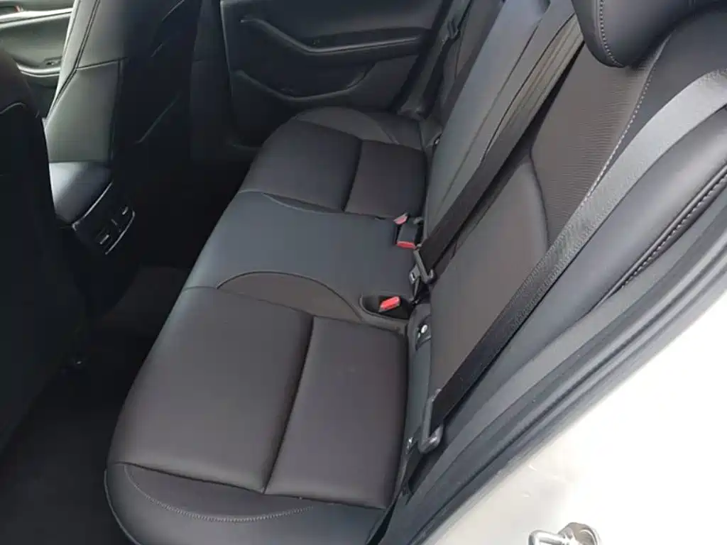 Mazda 3 Axela — миниатюра 17
