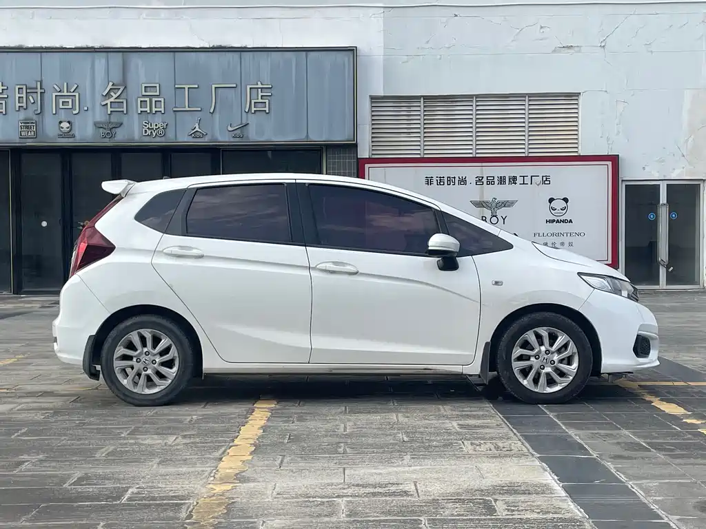 Honda Fit — миниатюра 4