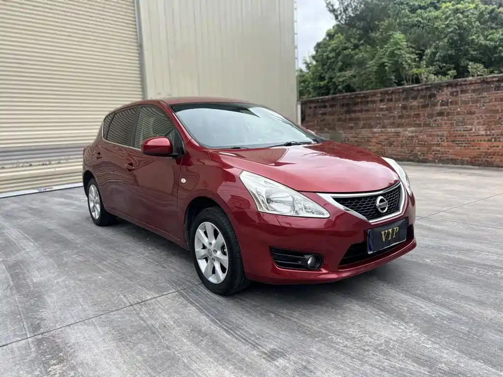 Nissan Tiida — миниатюра 3