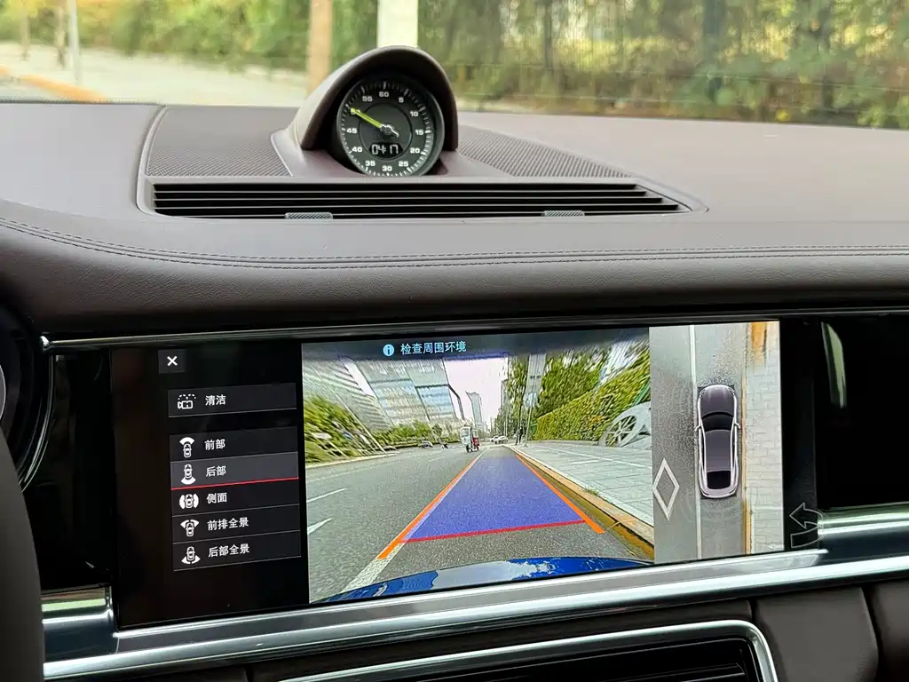 Porsche Panamera Hybrid — миниатюра 26