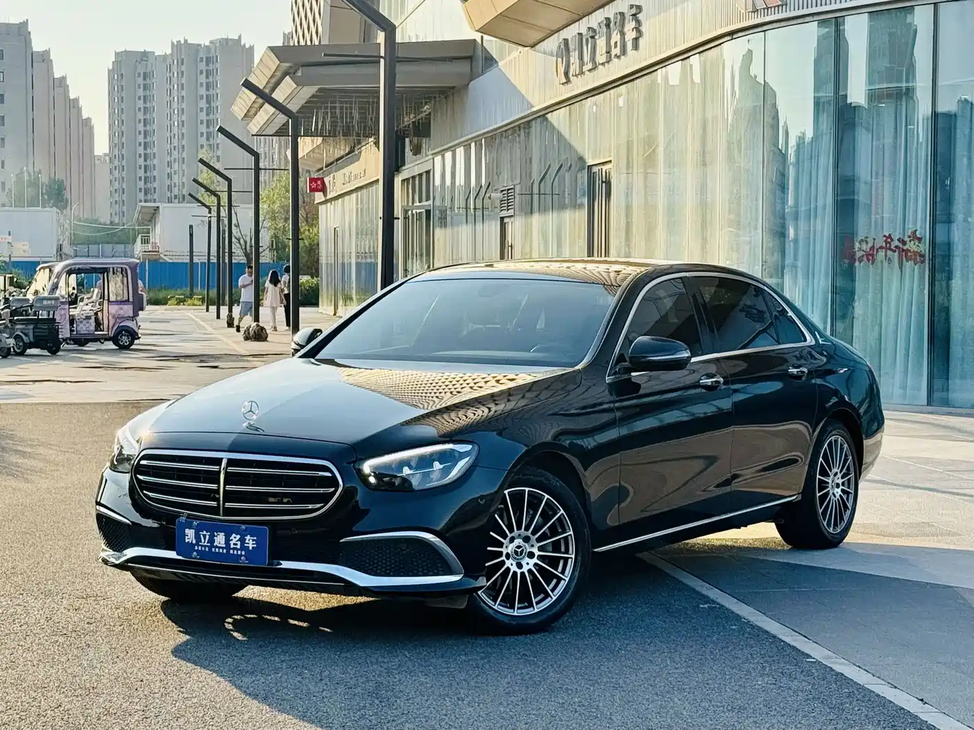 奔驰E级 2022款 E 260 L 2022
