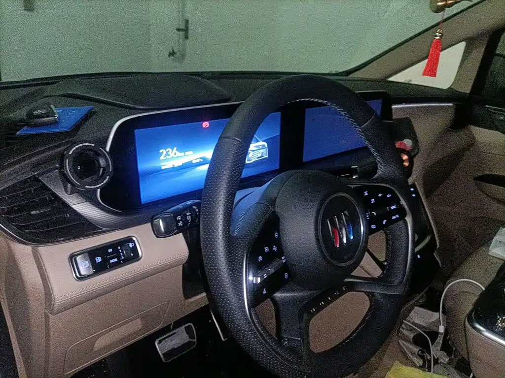 Buick GL8 Hybrid — миниатюра 20