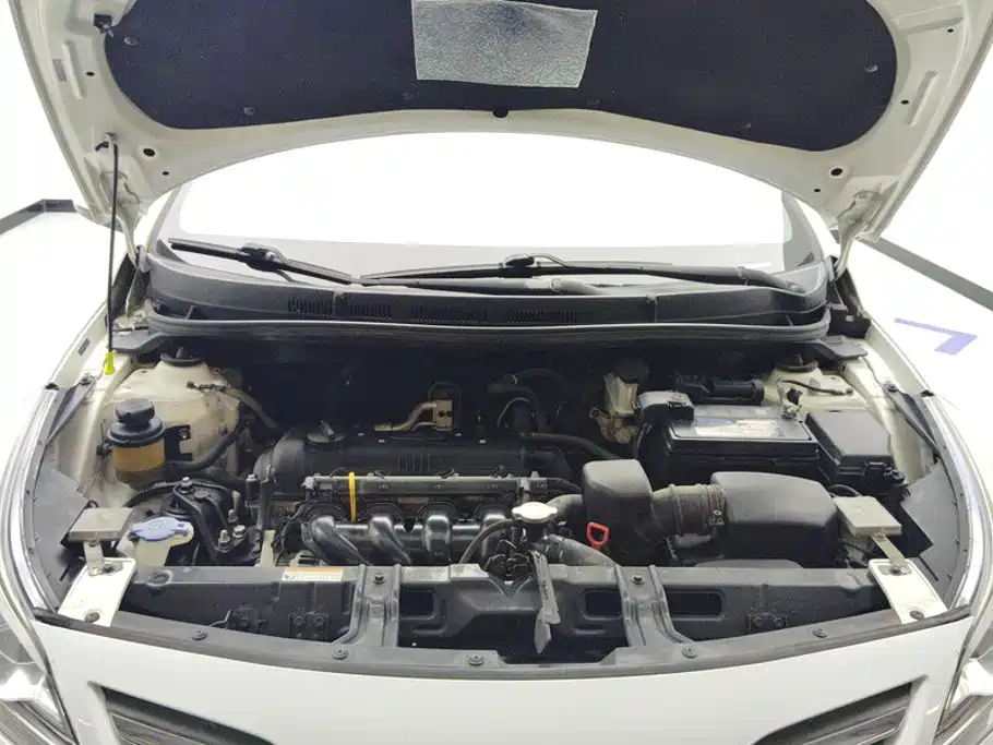 Hyundai Verna — миниатюра 10