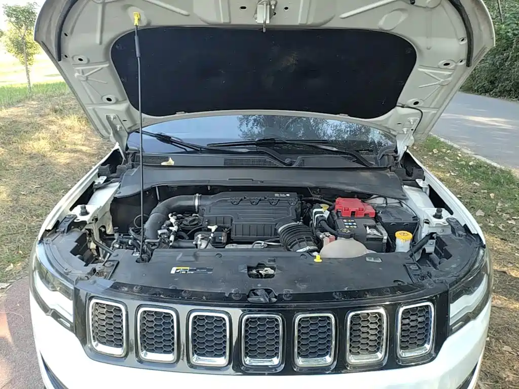 Jeep Compass — миниатюра 20