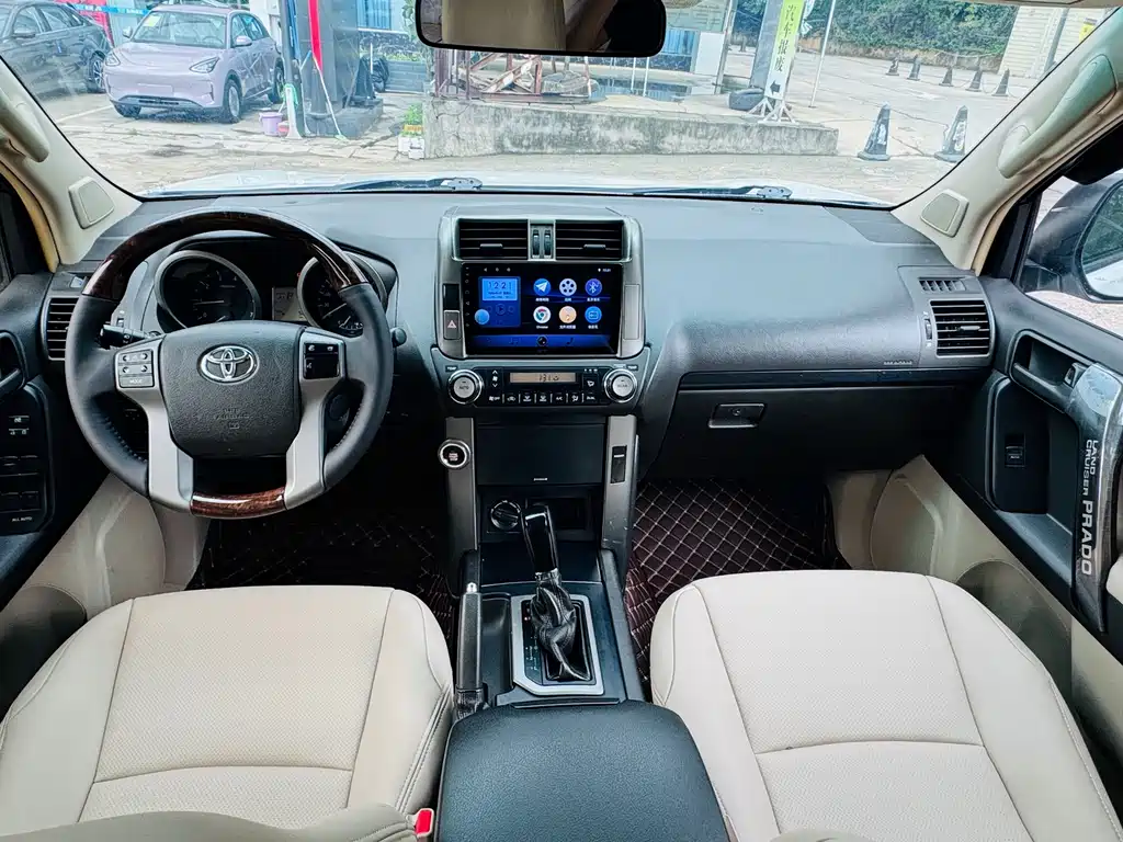 Toyota Land Cruiser Prado 2013 2.7L