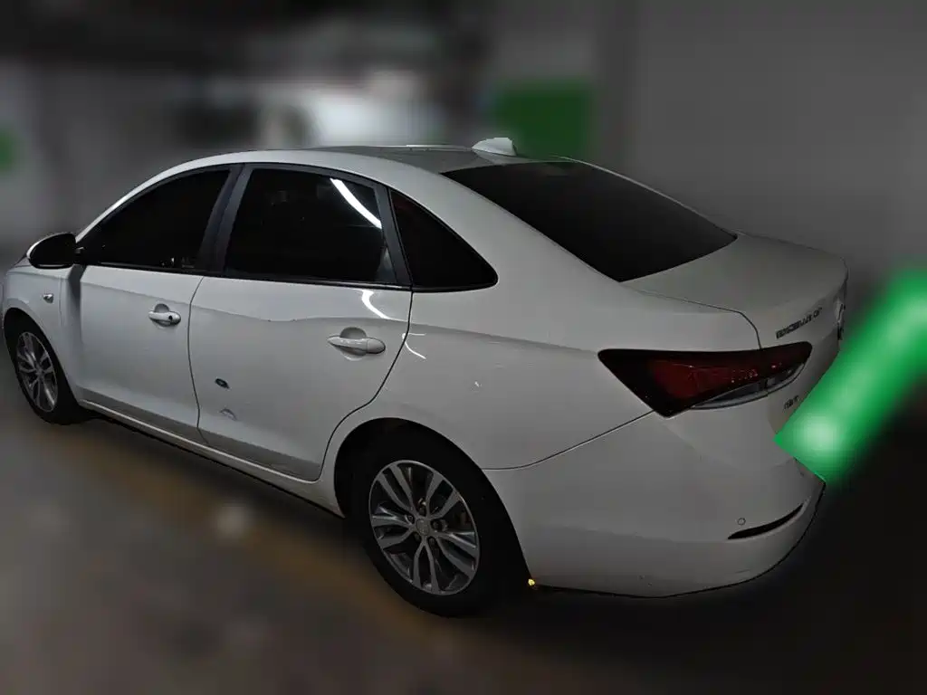Buick Excelle — миниатюра 25