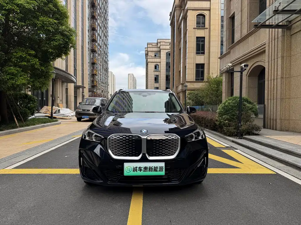 BMW iX1 — миниатюра 2