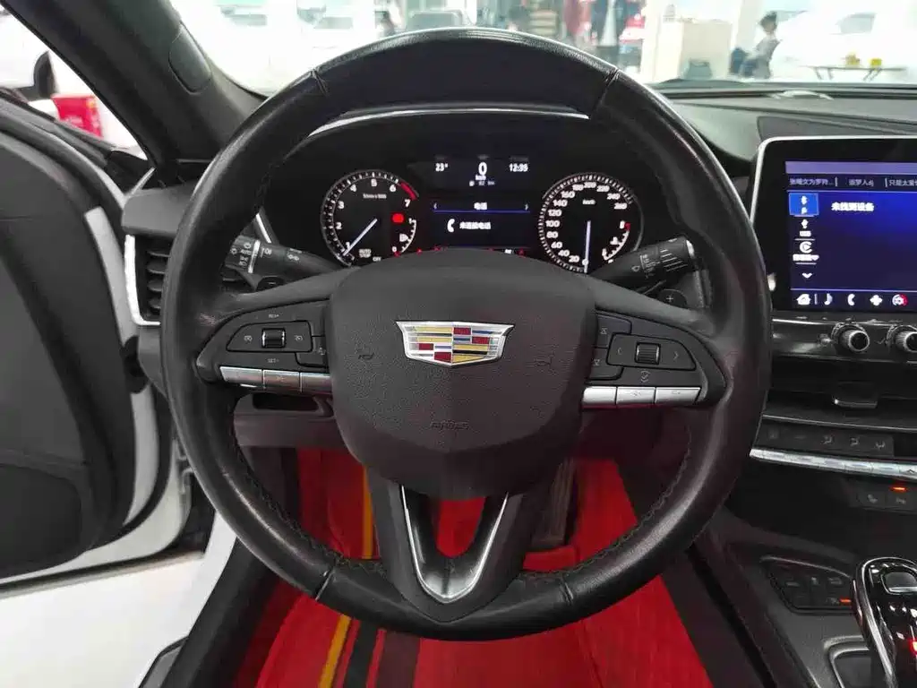 Cadillac CT5 — миниатюра 4