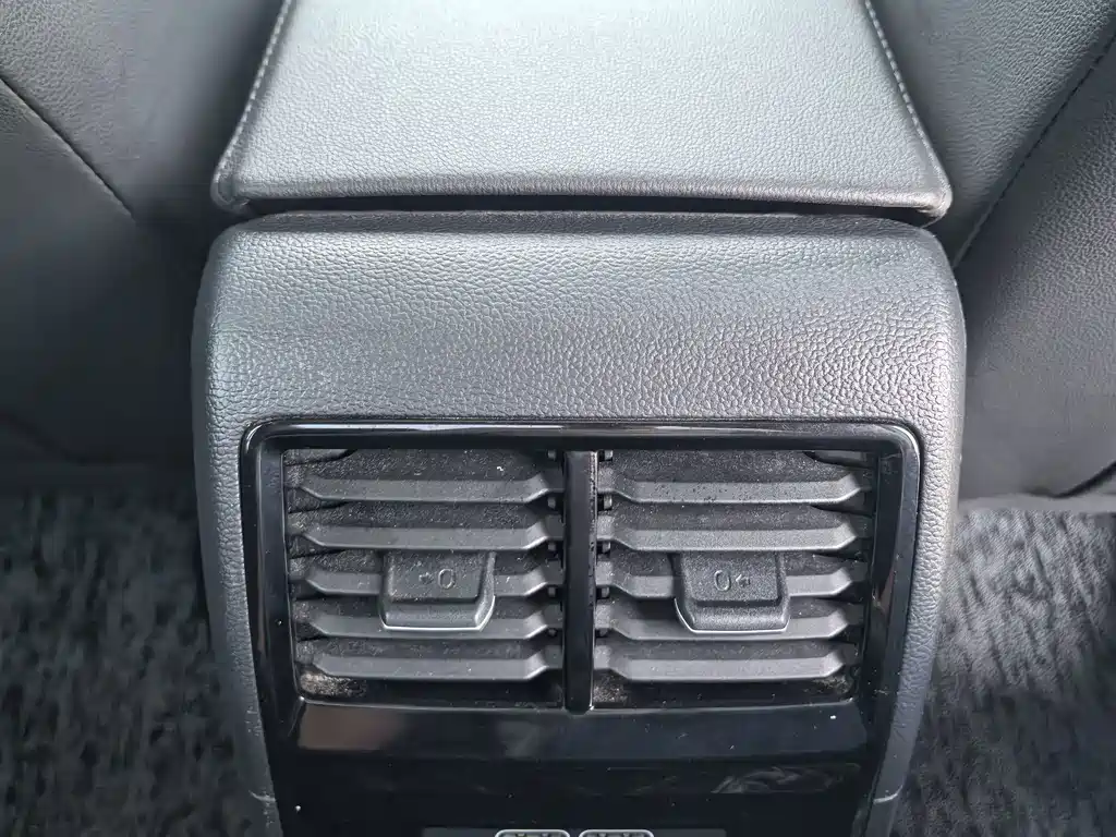 Volkswagen Sagitar — миниатюра 26