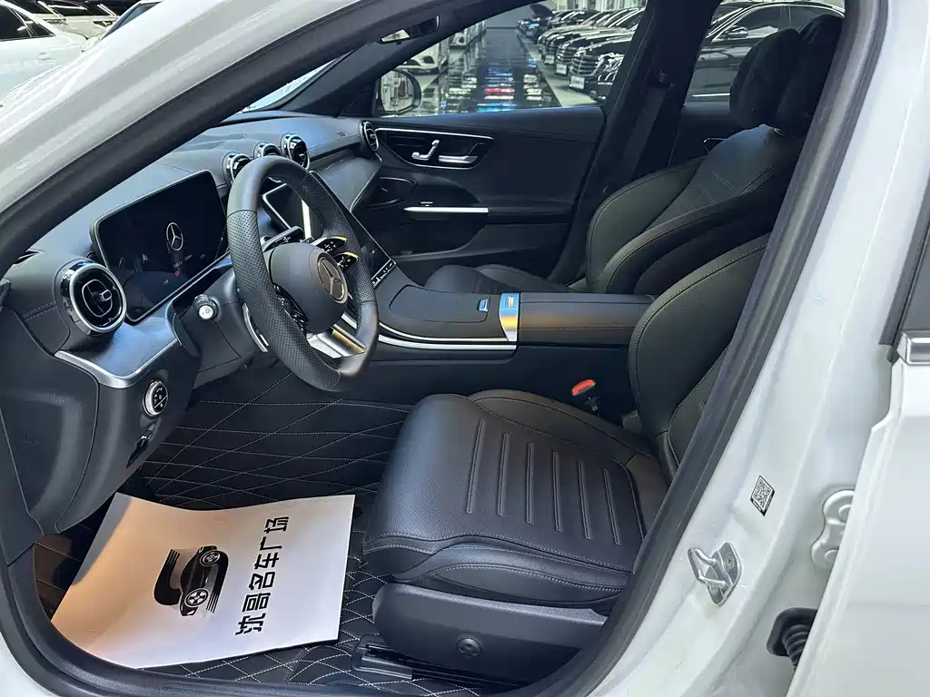 Mercedes-Benz C-Class — миниатюра 4