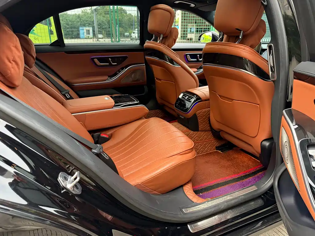 Mercedes-Benz S-Class — миниатюра 12
