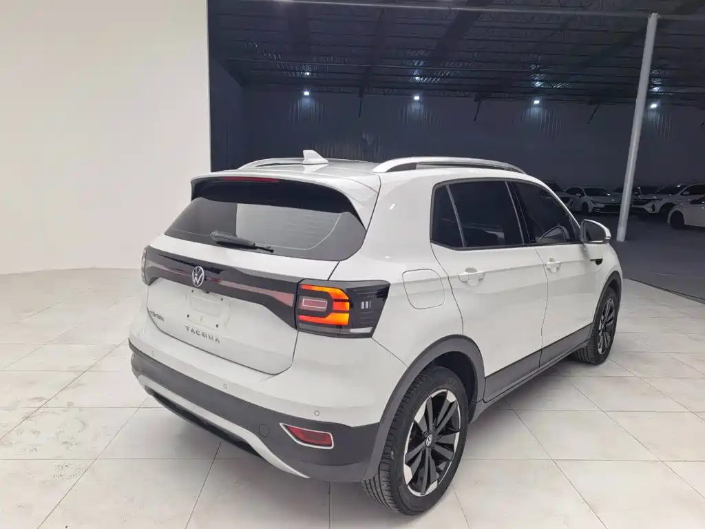 Volkswagen Tacqua 1.5L Auto Joy Connected Edition, фото 4