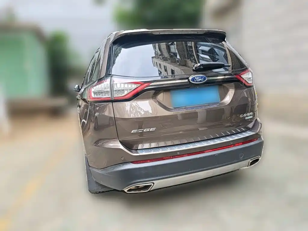 Ford Edge — миниатюра 24