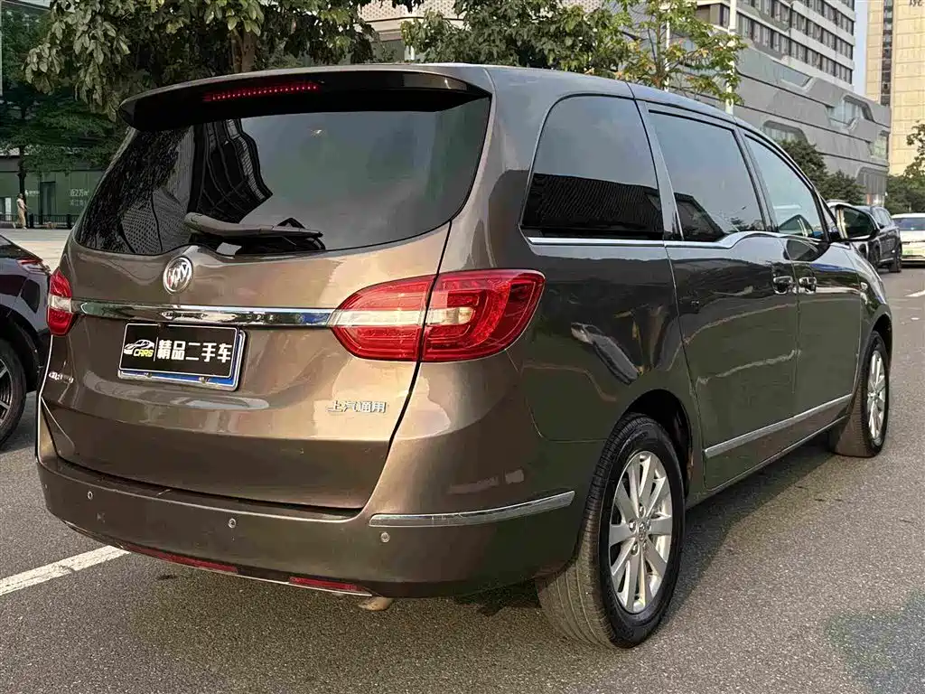 Buick GL8 — миниатюра 7
