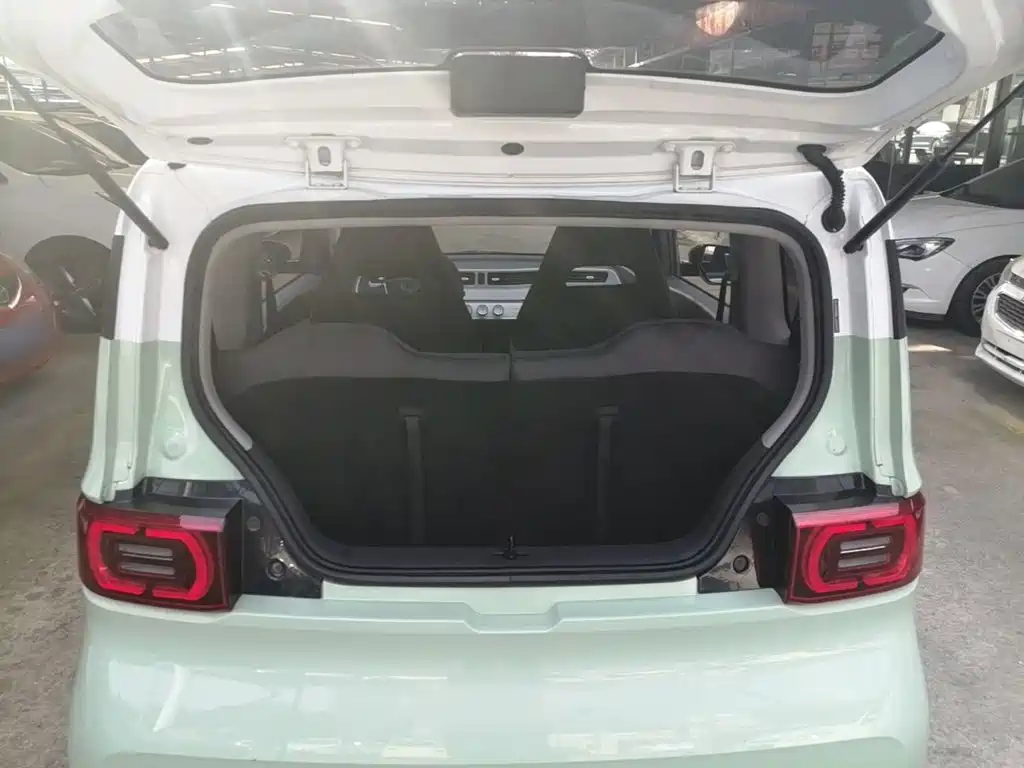 Wuling MINIEV — миниатюра 19