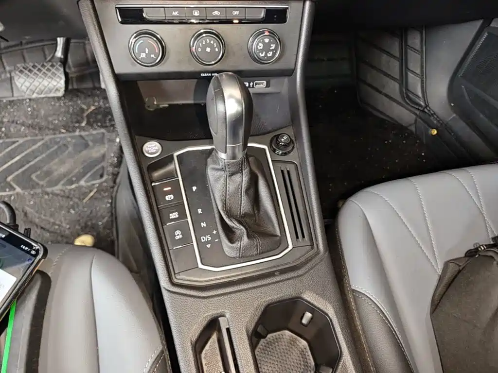 Volkswagen Lavida — миниатюра 14