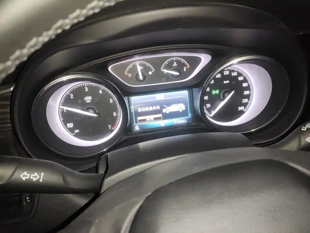 Buick Envision Plus — миниатюра 7
