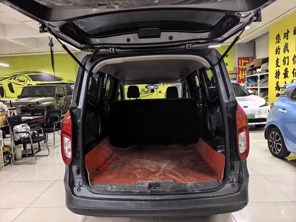 Wuling Hongguang EV — миниатюра 8