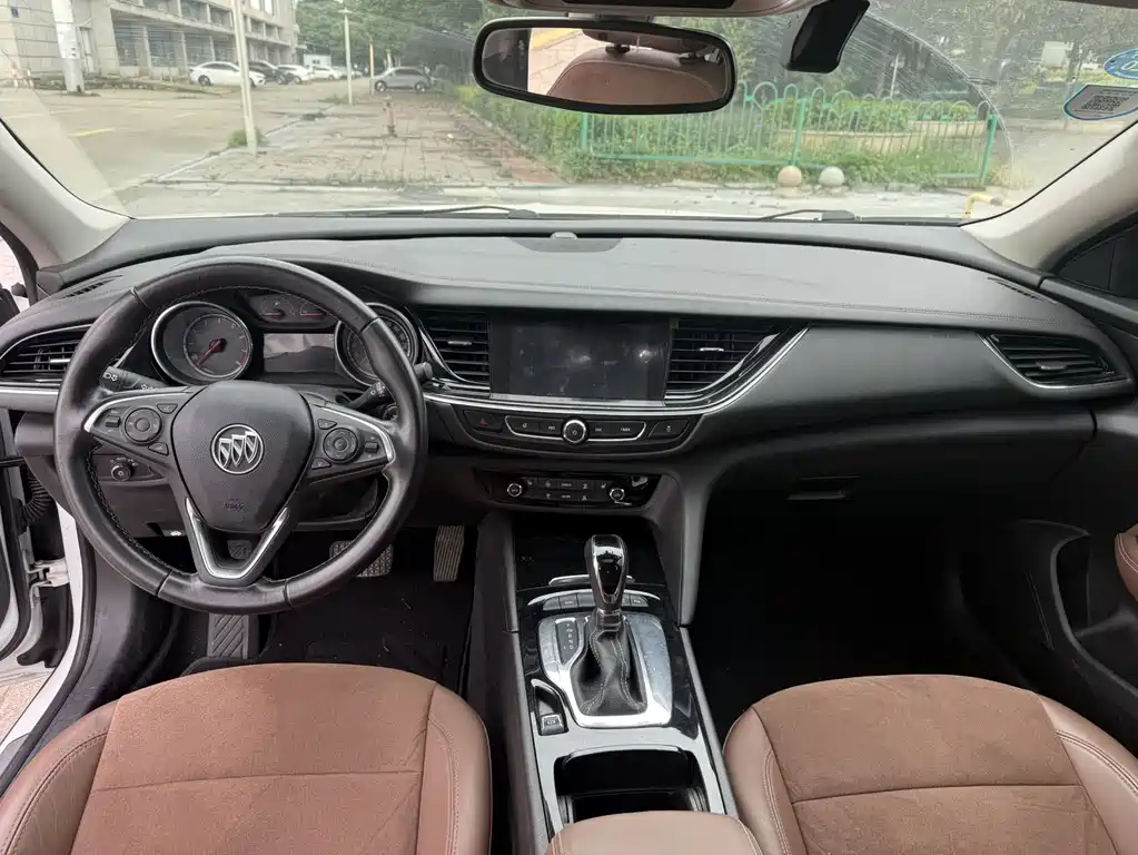 Buick Regal — миниатюра 5