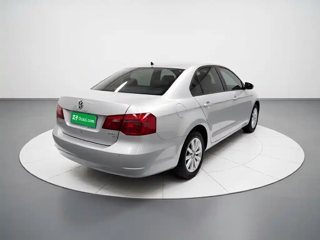 Volkswagen Jetta — миниатюра 6