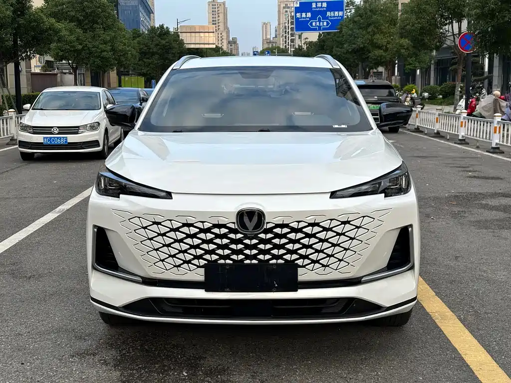 Changan CS55PLUS — миниатюра 2