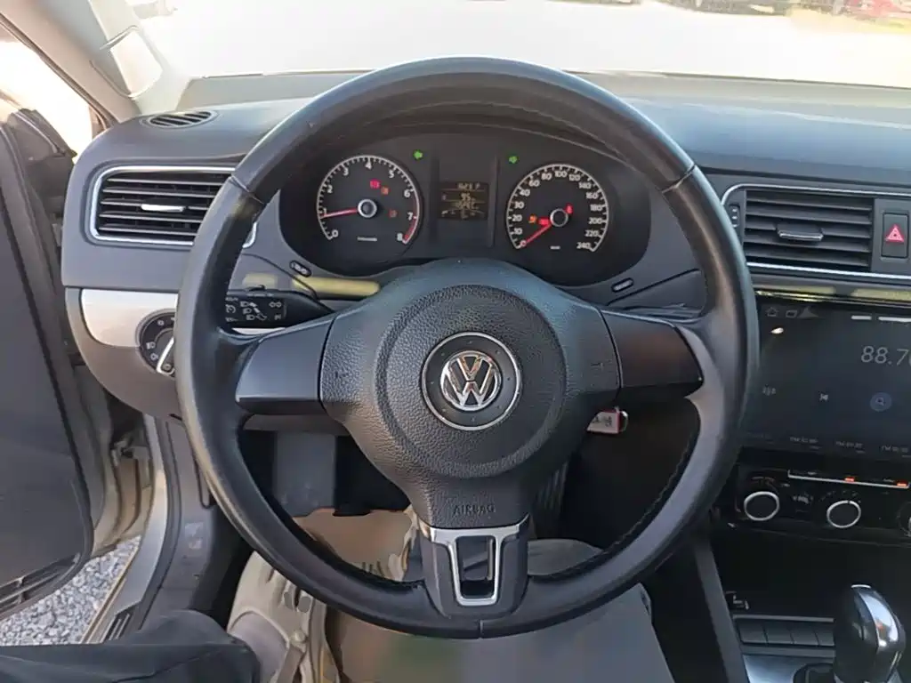 Volkswagen Sagitar — миниатюра 11