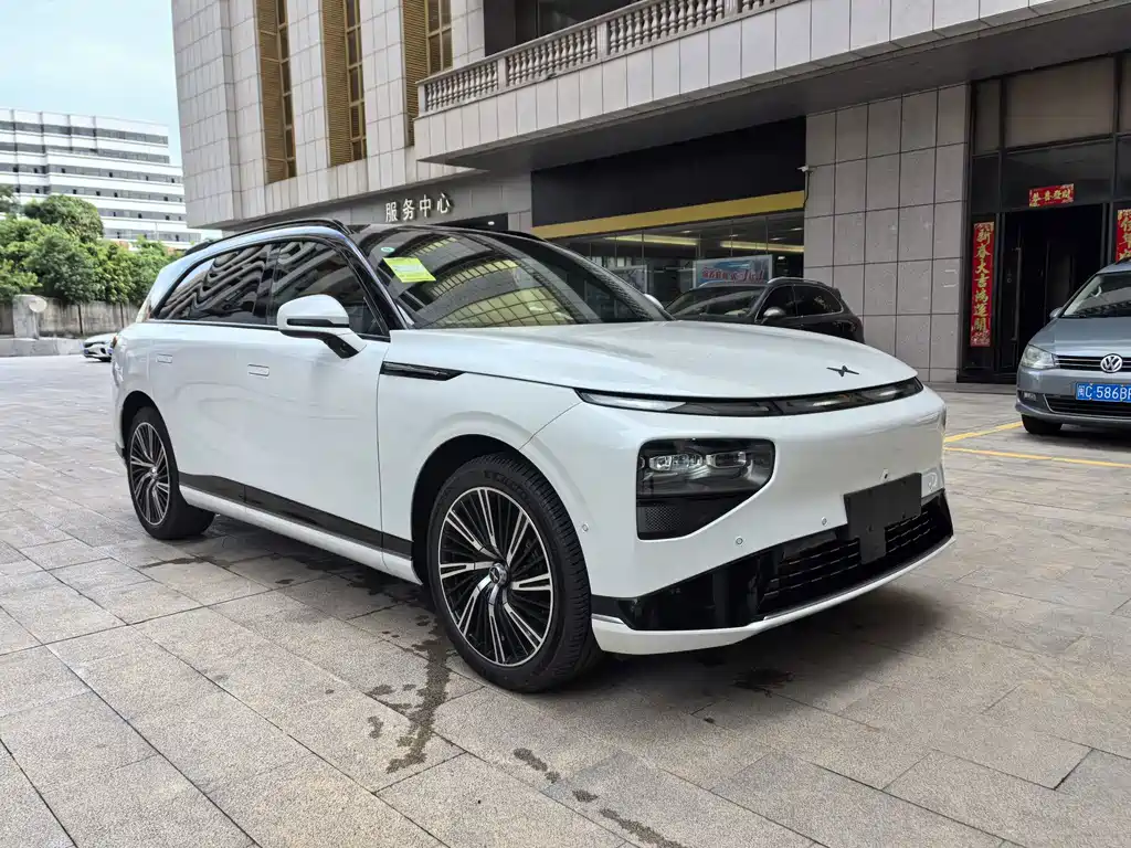 XPeng G9 — миниатюра 7