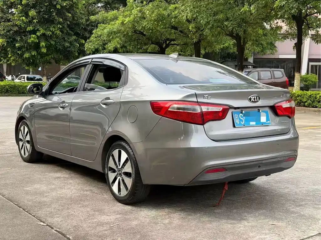Kia K2 — миниатюра 9