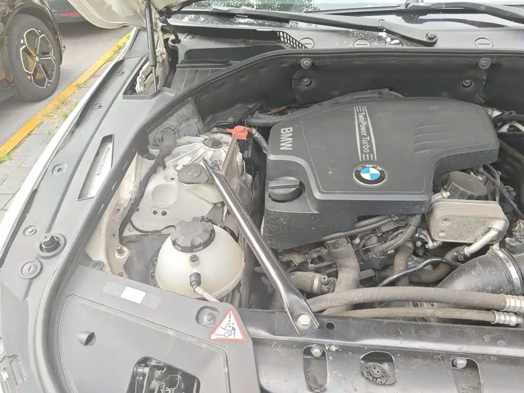 BMW 5 Series GT — миниатюра 19