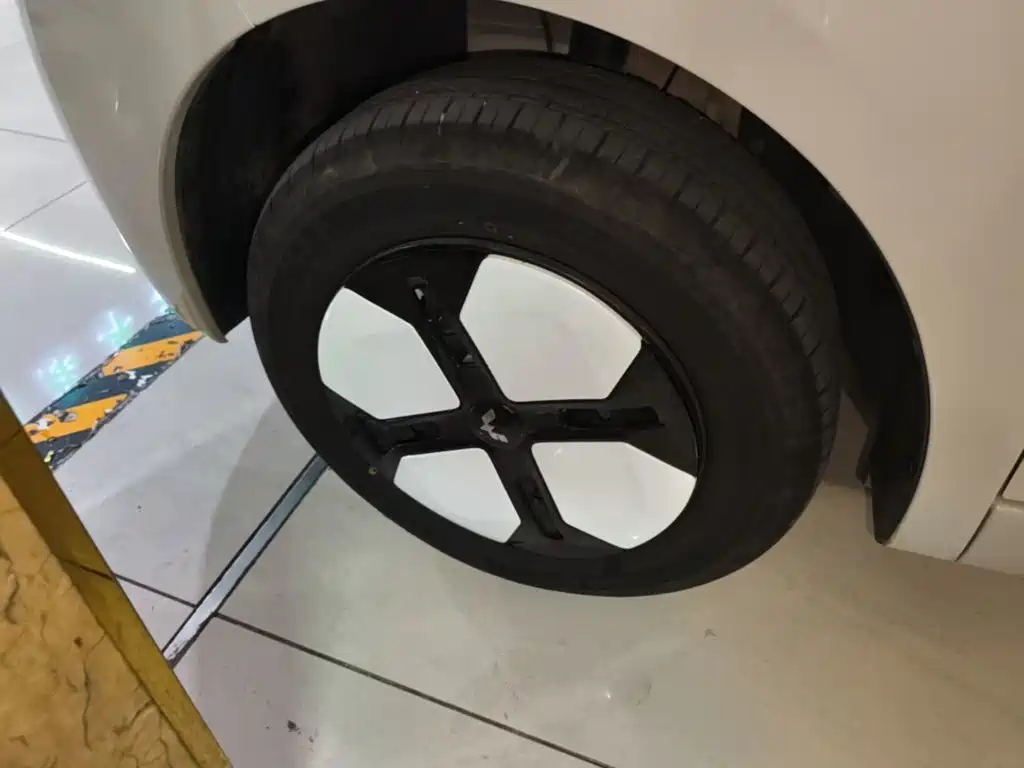 Wuling MINIEV — миниатюра 23