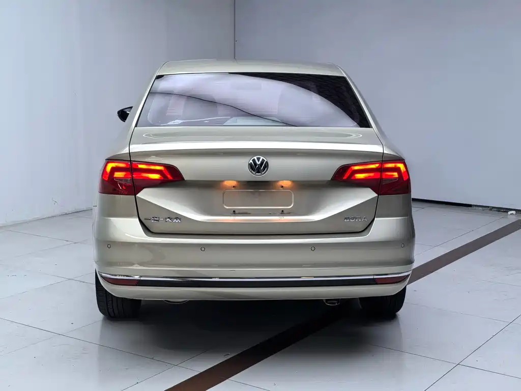 Volkswagen Bora — миниатюра 5