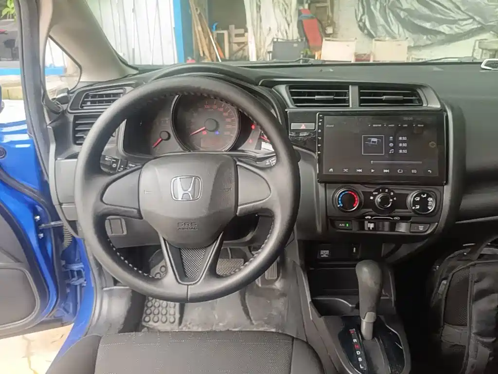 Honda Fit — миниатюра 10