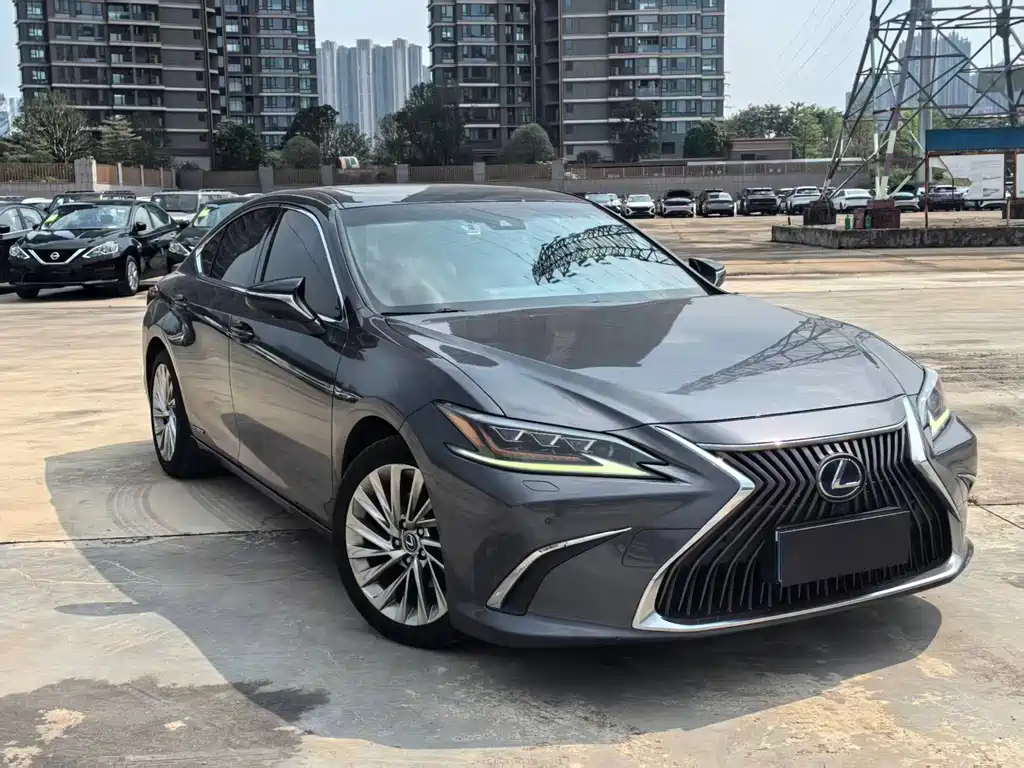 Lexus ES — миниатюра 2