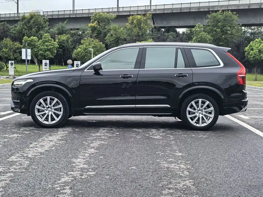 Volvo XC90 — миниатюра 3