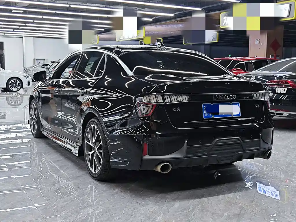 Lynk & Co 03 — миниатюра 5