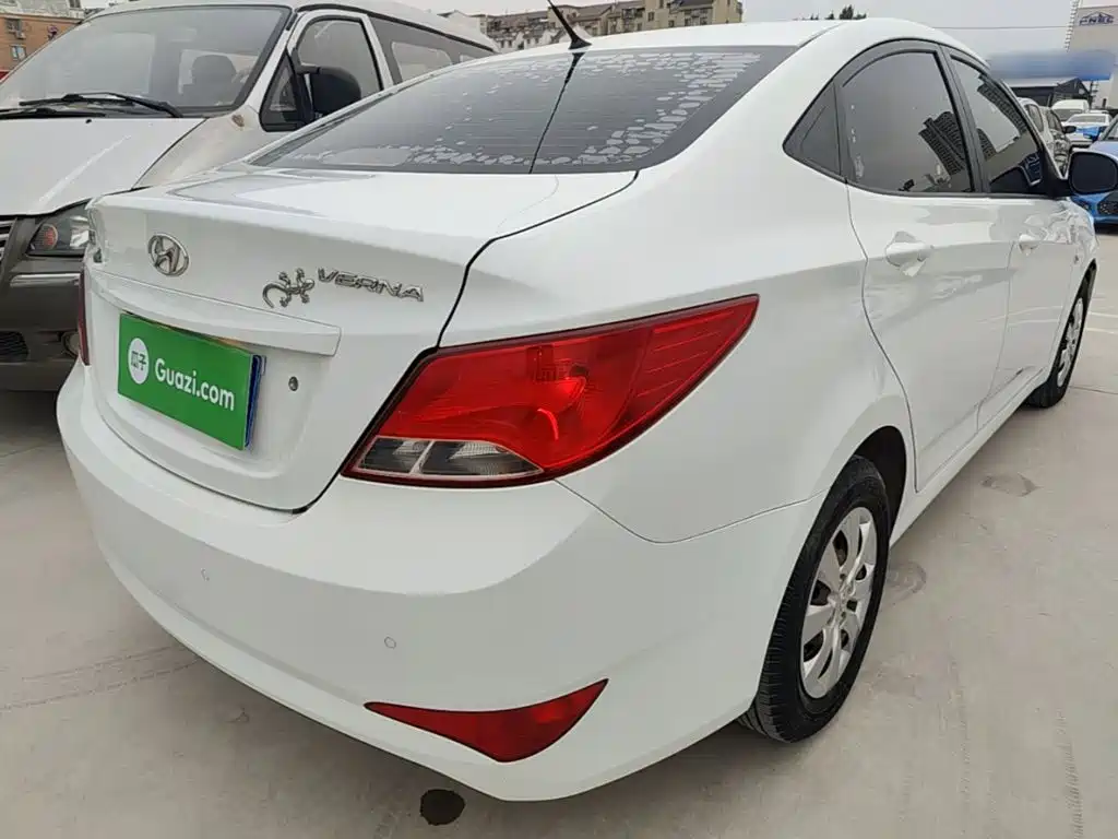 Hyundai Verna — миниатюра 8