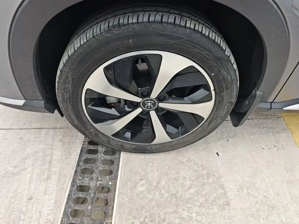 BYD PLUS New Energy — миниатюра 23