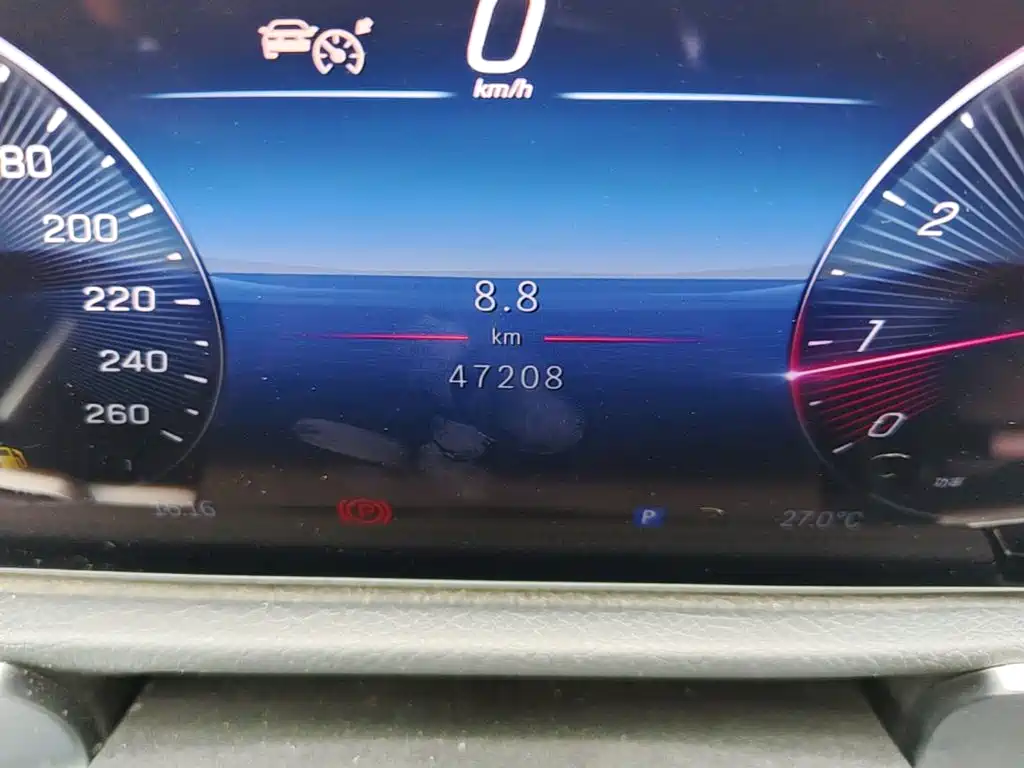 Mercedes-Benz GLB — миниатюра 17